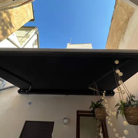Celetna Apartment *